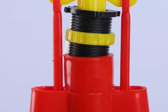 โรงเรือนสัตว์ปีกใช้พลาสติกอัตโนมัติ ไก่ นก ป้อนน้ำดื่ม อัตโนมัติ Bell Drinker 6