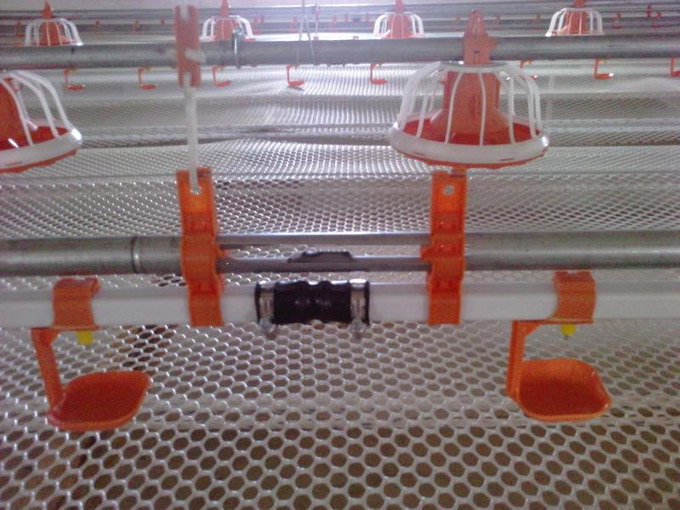 อัตโนมัติ Plastic Poultry ไก่ water drinker nipple for broiler layer farming equipment